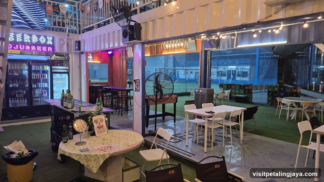 Outdoor Bar and Restaurant Interior
