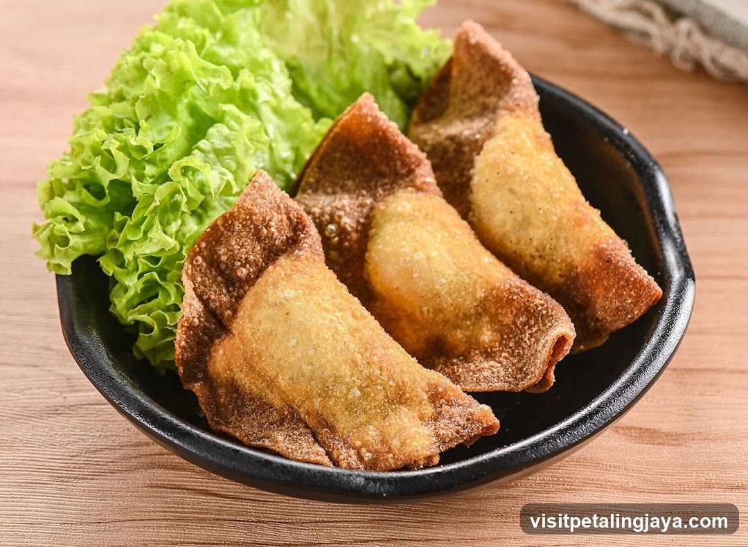 Fried Dumplings with Lettuce