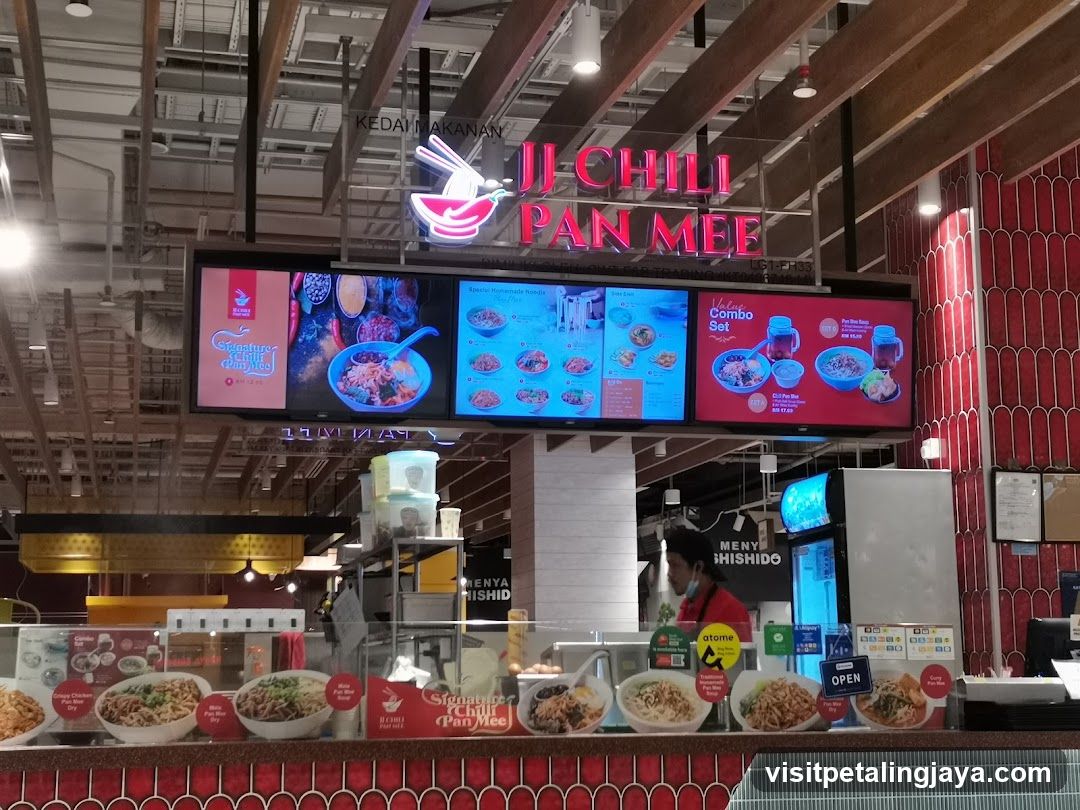 Ji-Chili Pan Mee Food Stall Interior