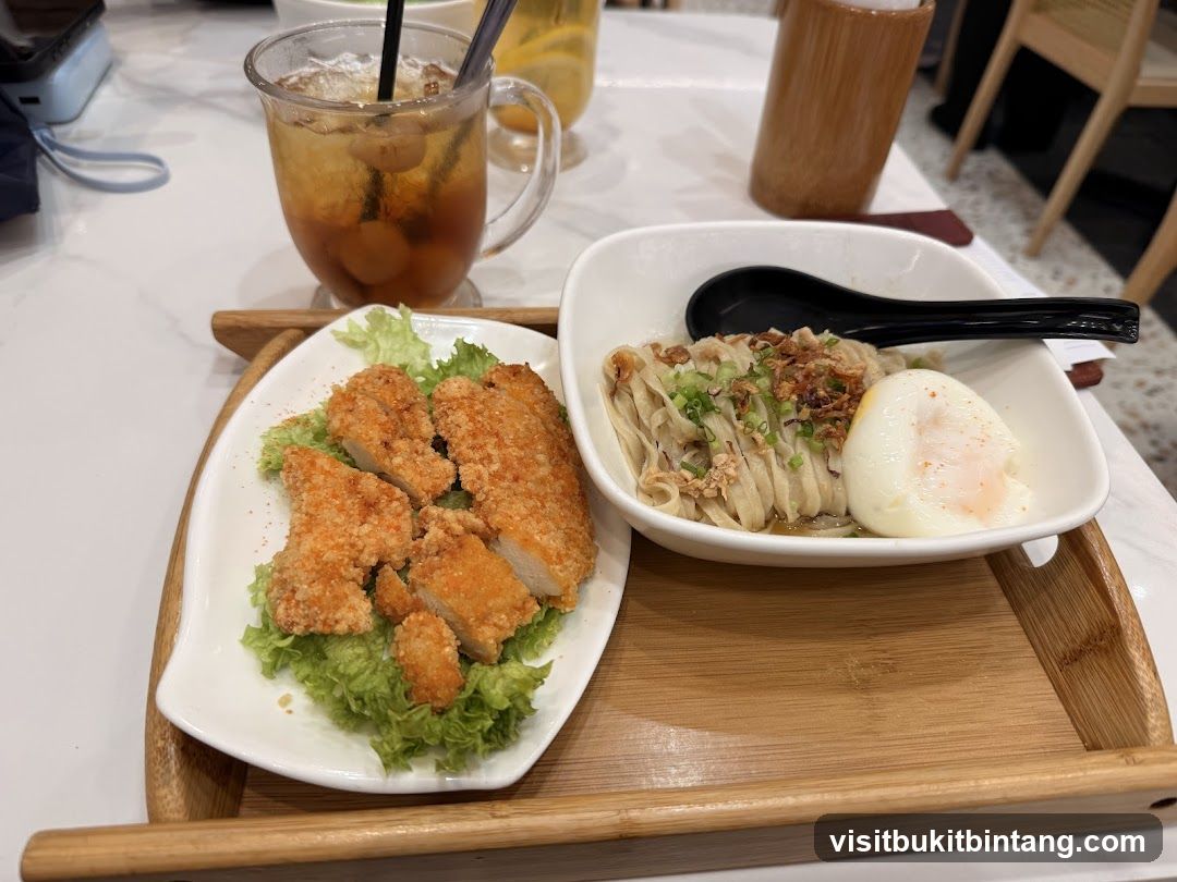 Noodles with Fried Chicken and Drink