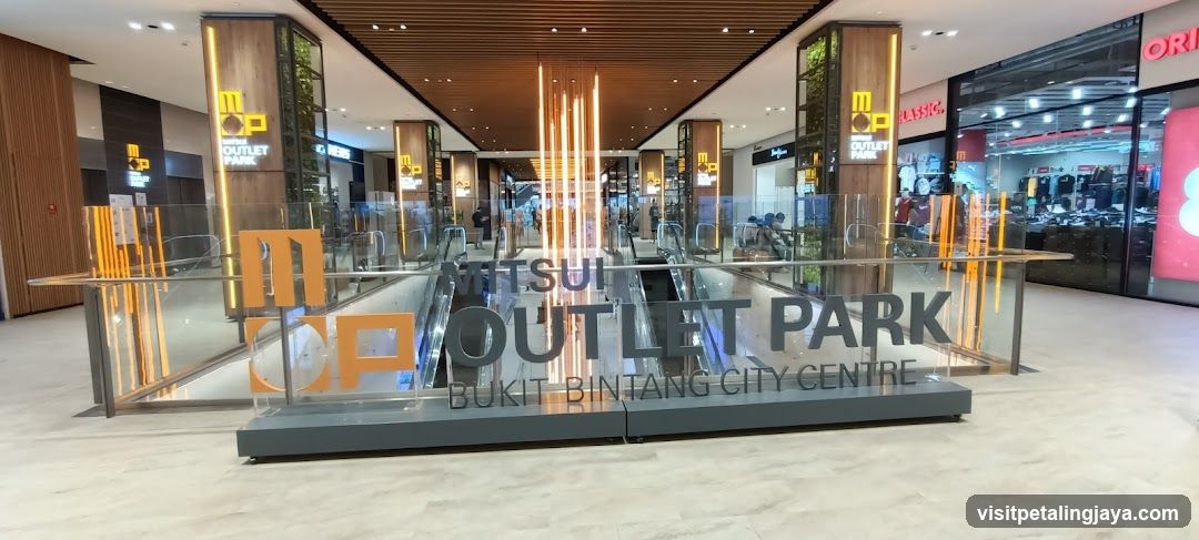 Mitsui Outlet Park Bukit Bintang City Centre Entrance