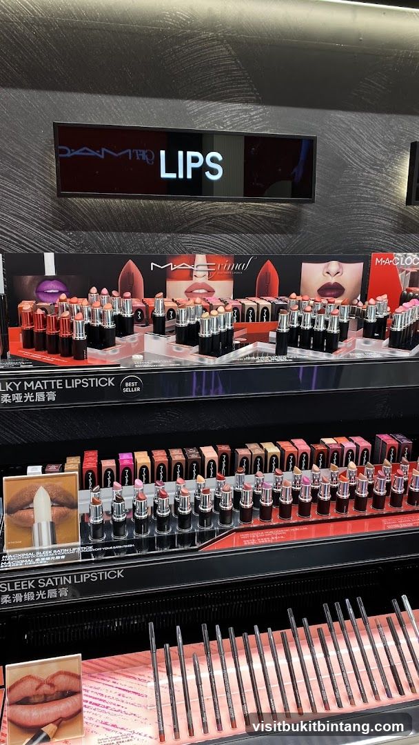 MAC Cosmetics - The Exchange TRX