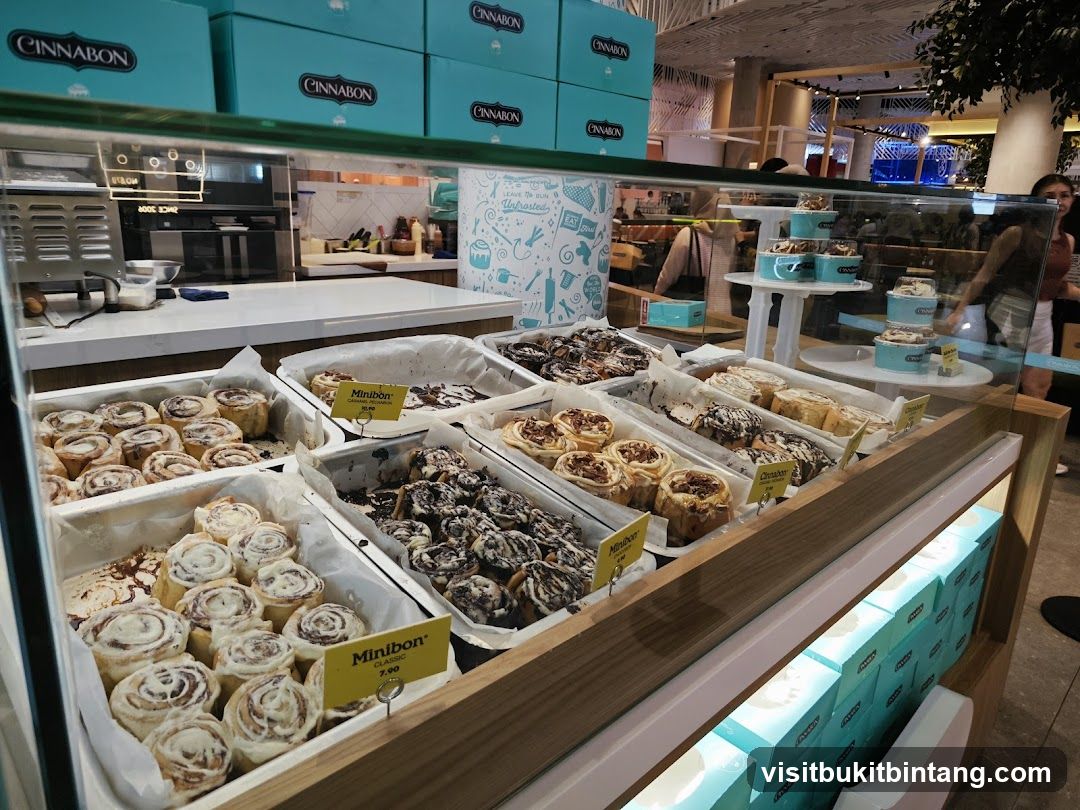 Cinnabon Display