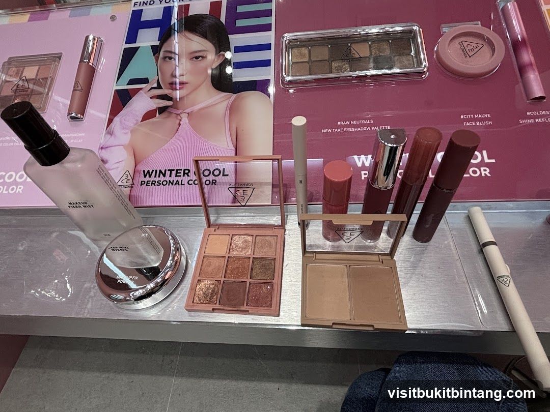 Cosmetics Display