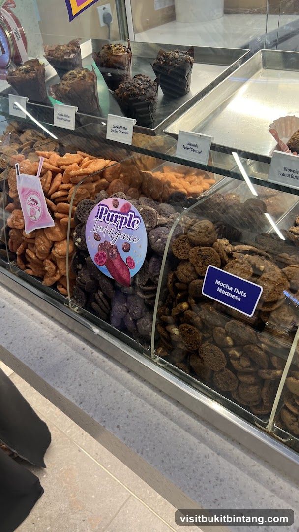 Famous Amos @ The Exchange TRX