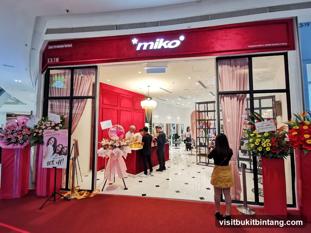Miko Galére NU Sentral