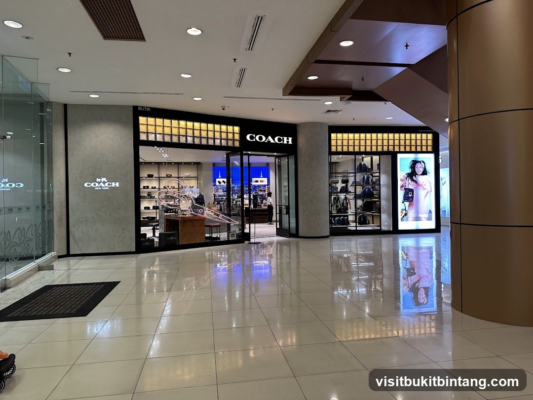 Coach Gurney Plaza