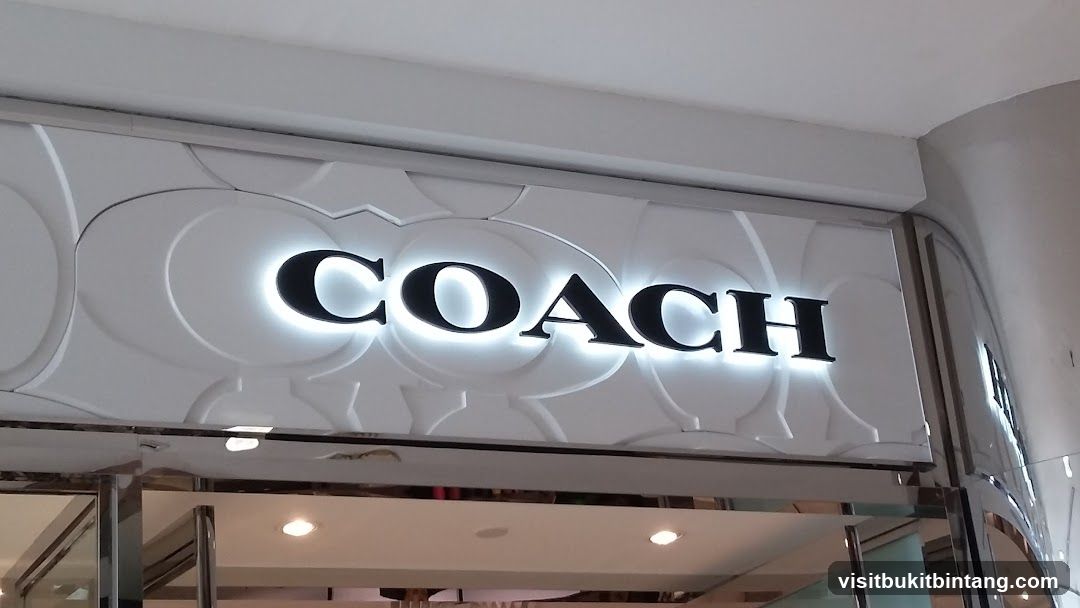 Coach Gurney Plaza