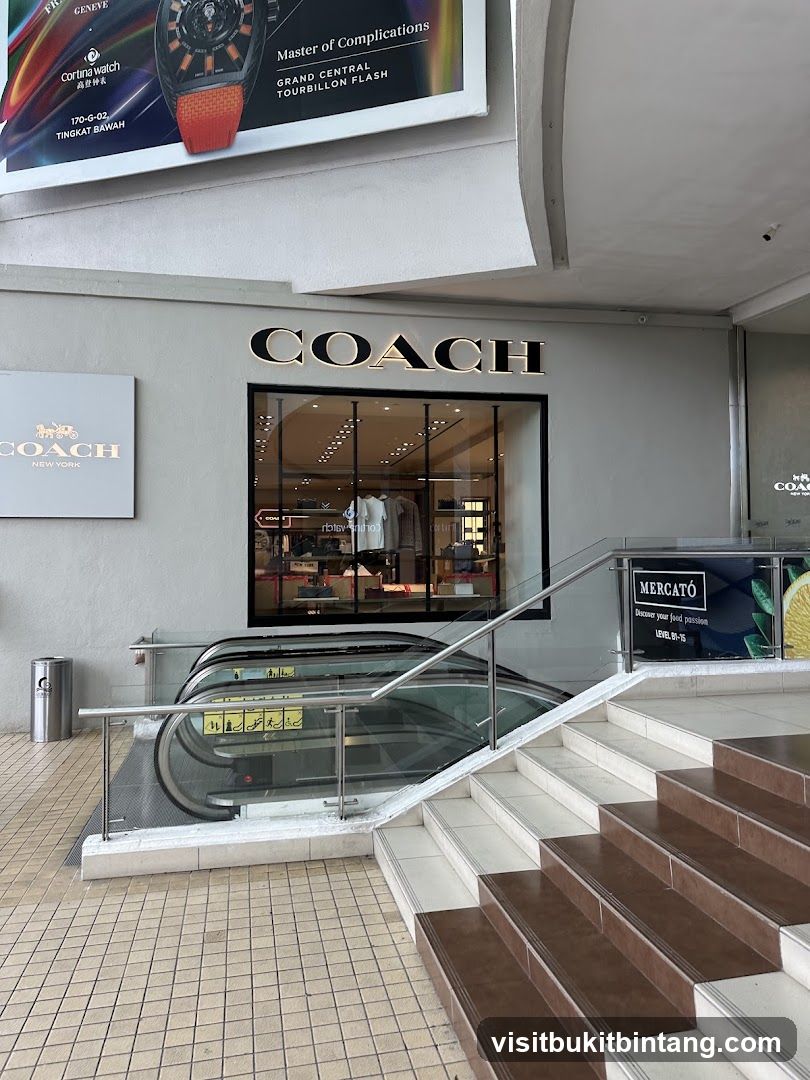 Coach Gurney Plaza