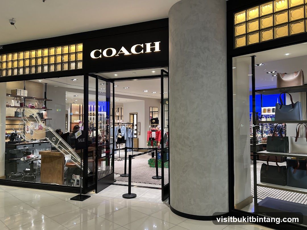 Coach Gurney Plaza