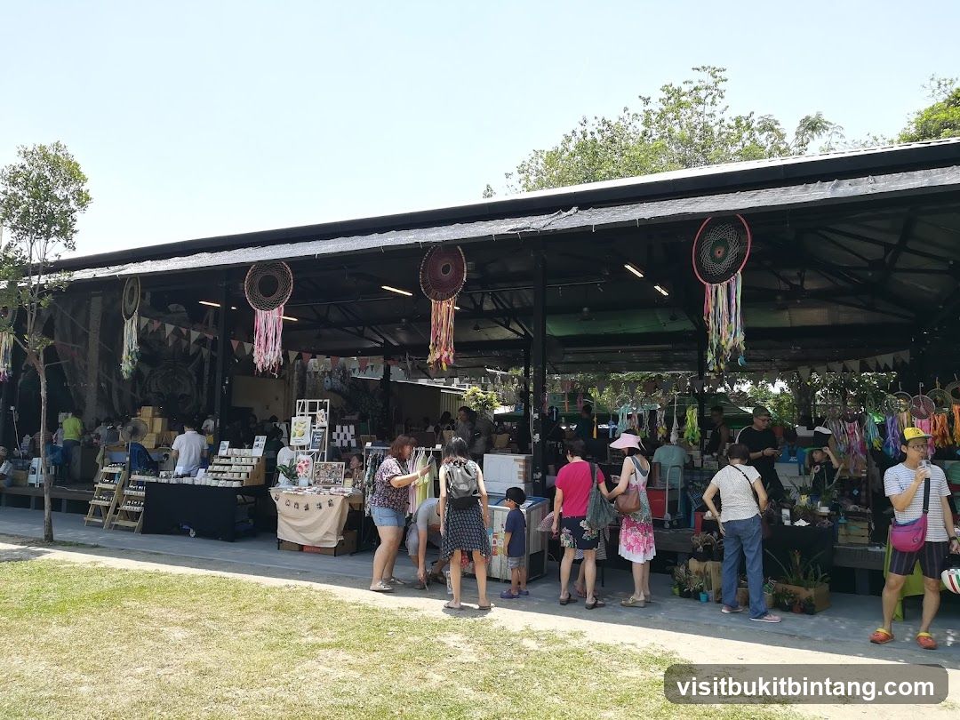 Outdoor Market Stalls