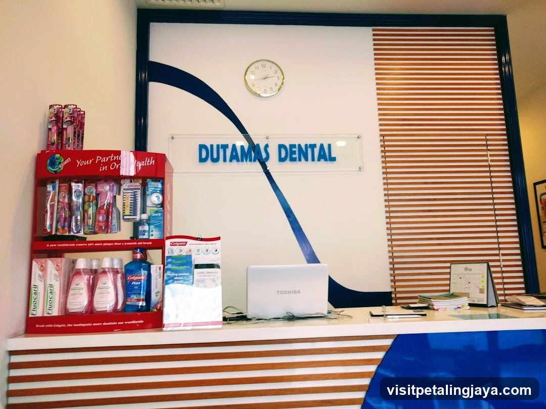 Dutamas Dental Reception Area