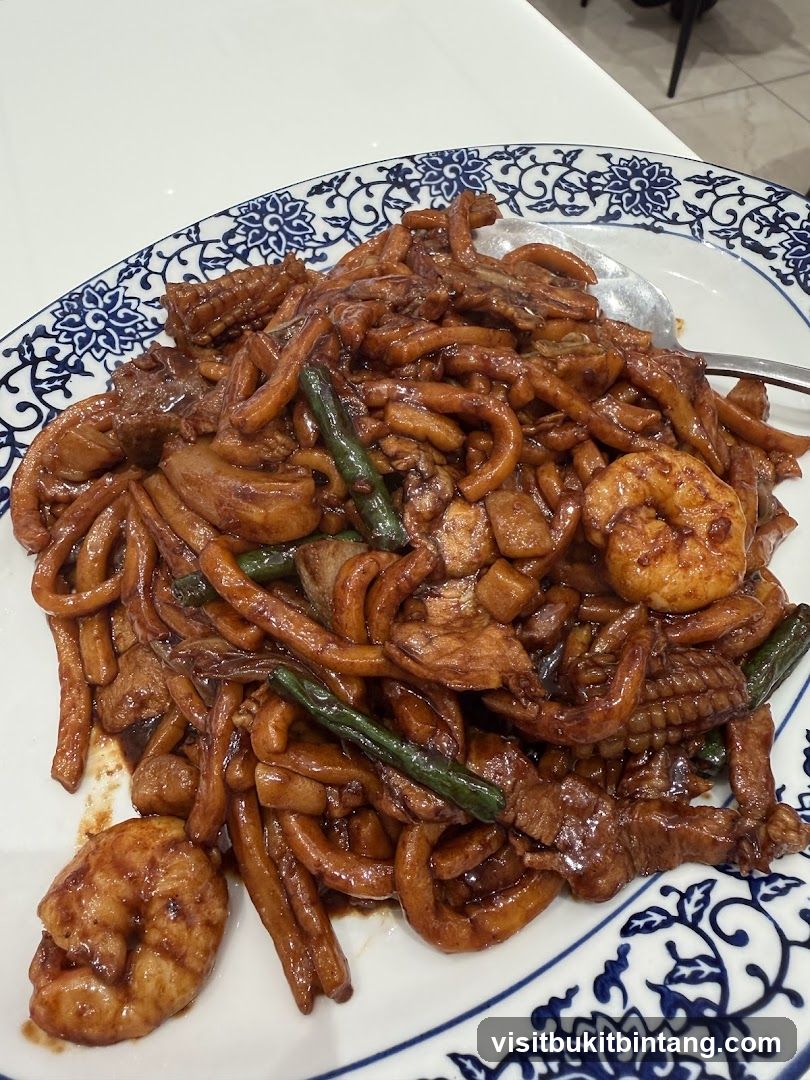 Noodles with Meat and Shrimp