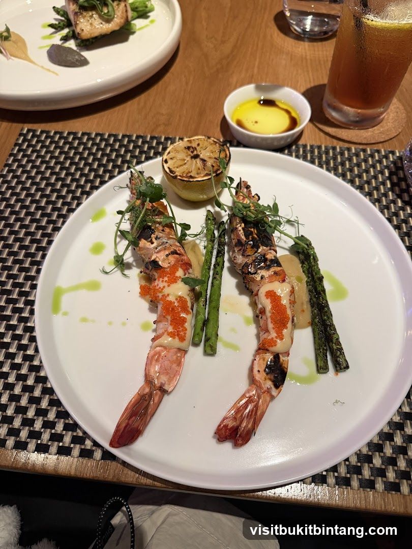 Grilled Prawns with Asparagus