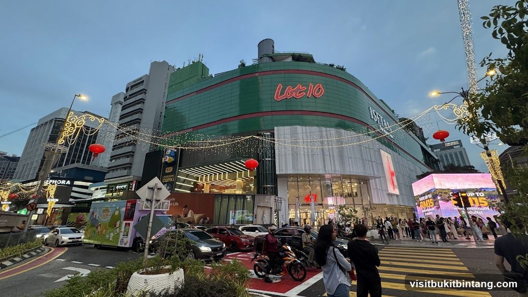 Lot 10 Shopping Center