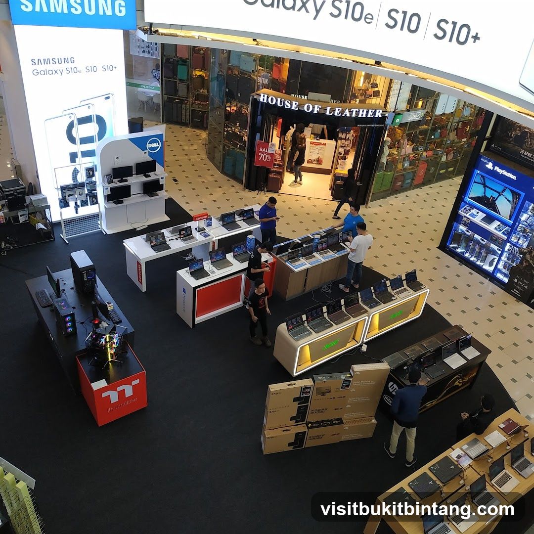 Electronics Store Display