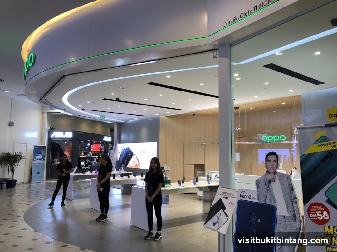 Oppo Store Interior