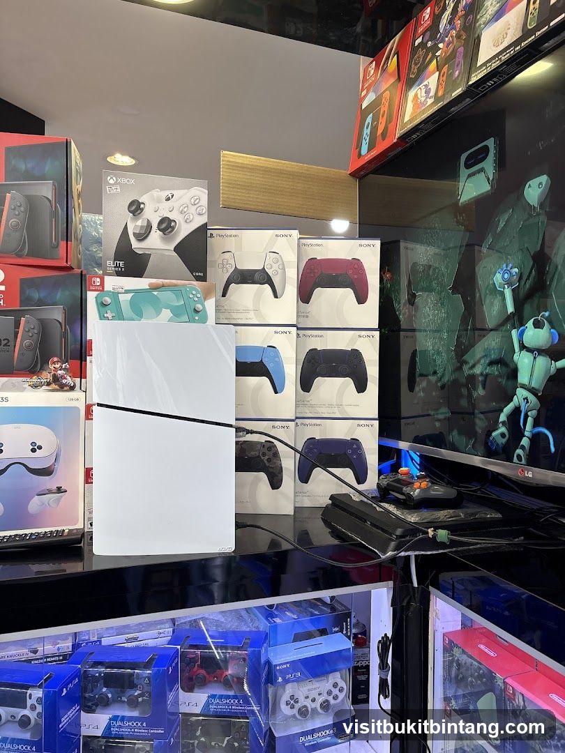 Video Game Store Display