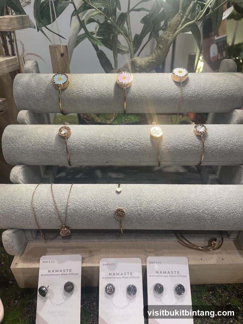 Jewelry and Aromatherapy Diffusers