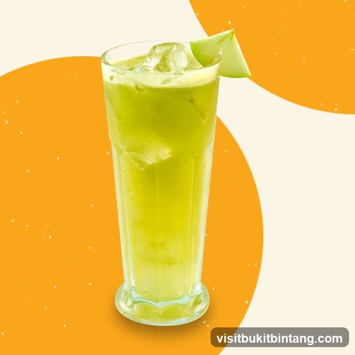 Green Juice with Apple Garnish
