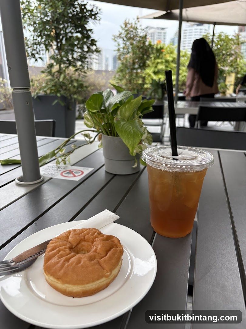Outdoor Cafe Seating