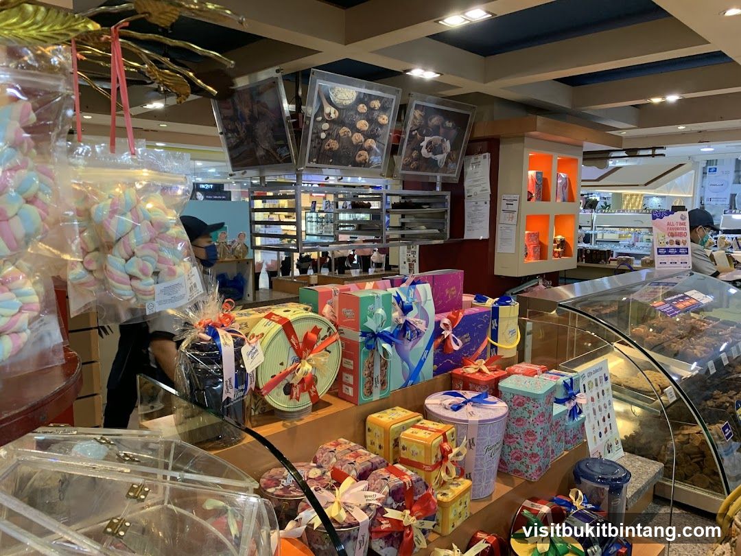 Confectionery display with gift-wrapped items