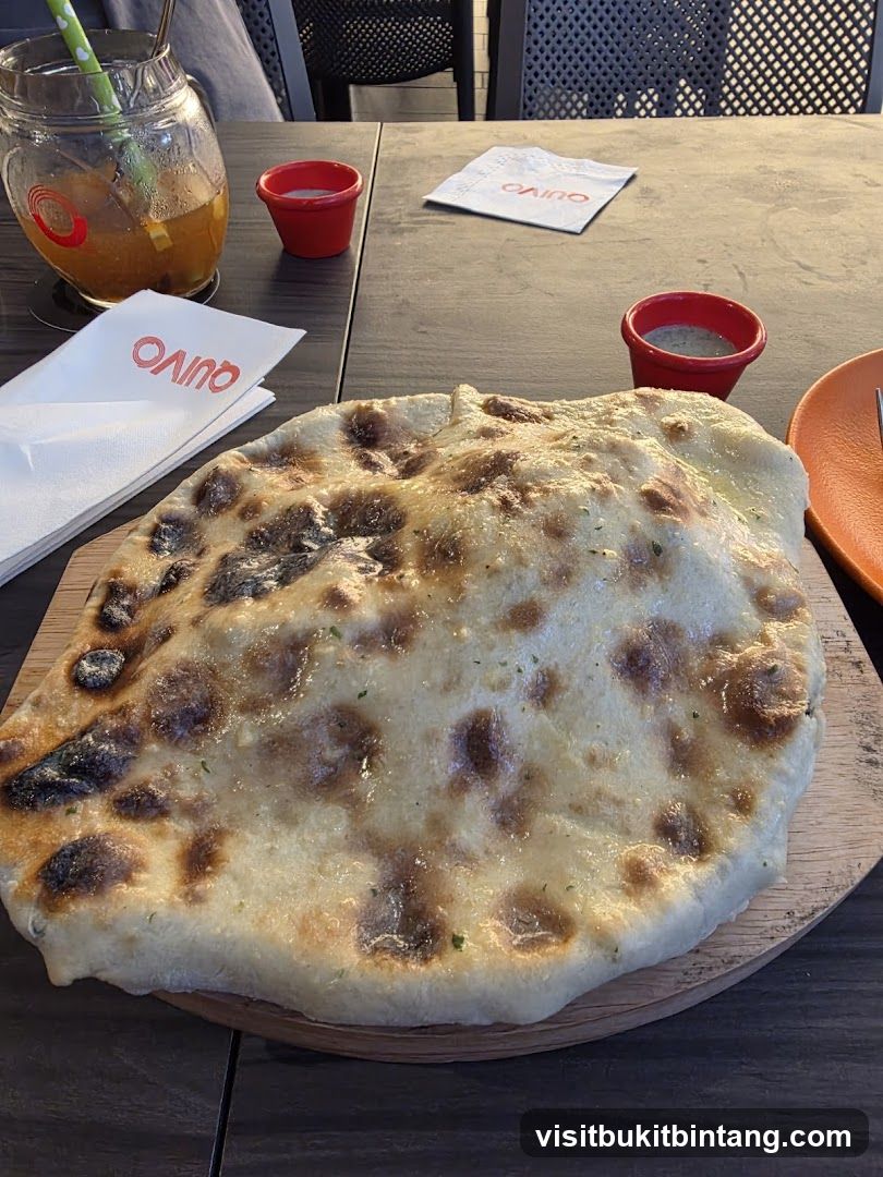 Naan Bread with Dip