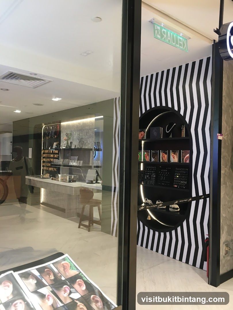 Jewelry Store Display