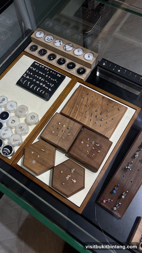Display of Body Jewelry