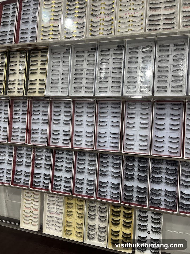 False Eyelashes Display