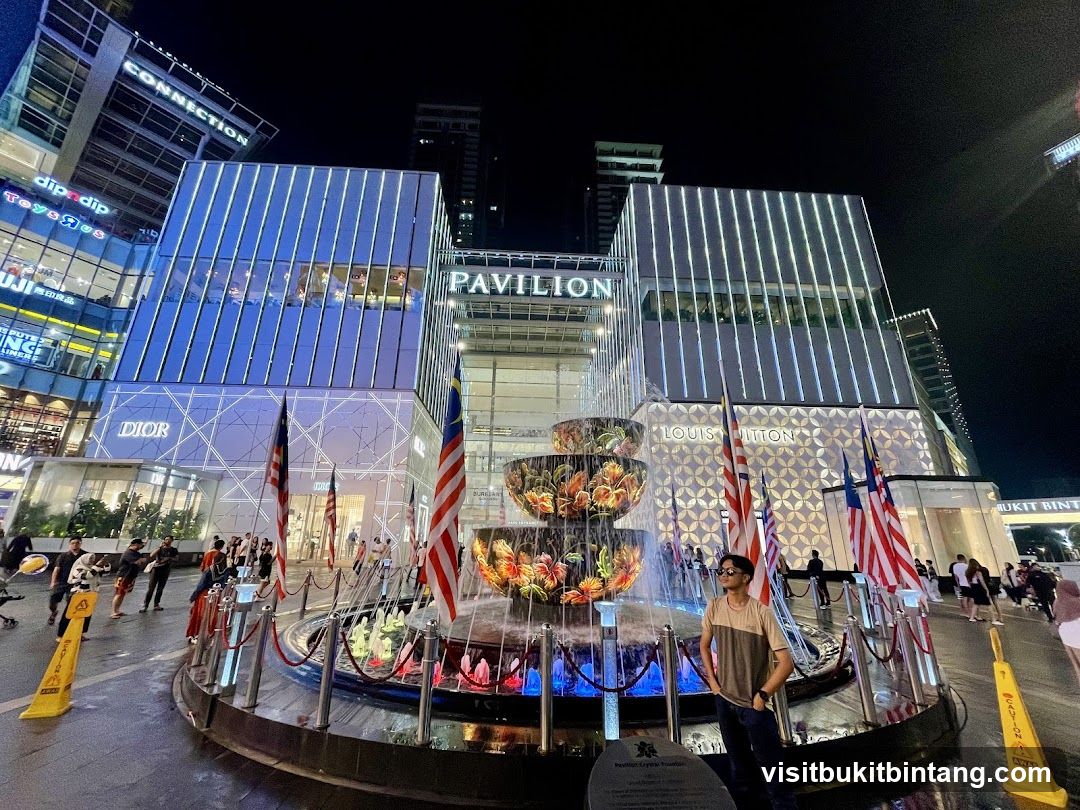 Pavilion Kuala Lumpur at night