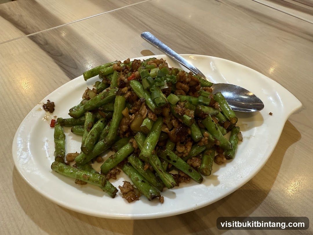 Stir-fried Green Beans with Minced Meat