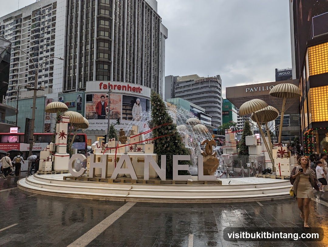 Chanel Holiday Display