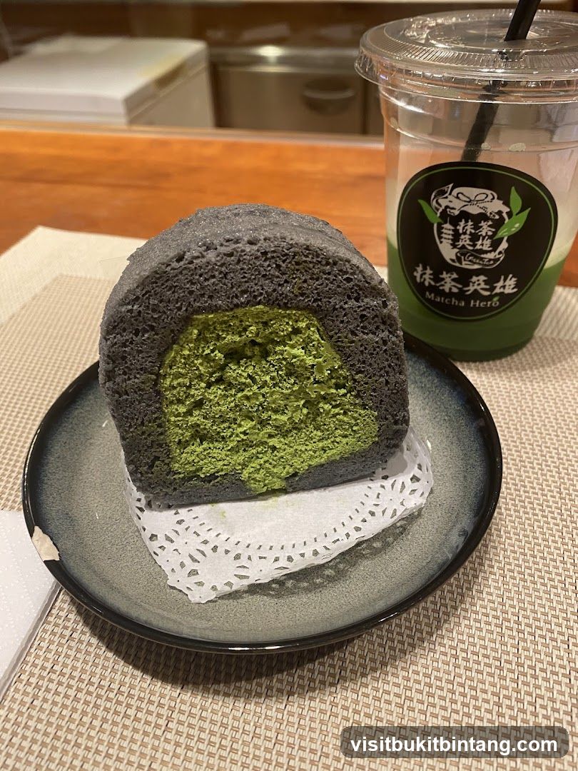 Matcha Roll Cake and Drink