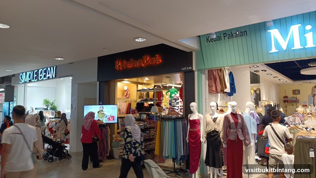 Mall storefronts