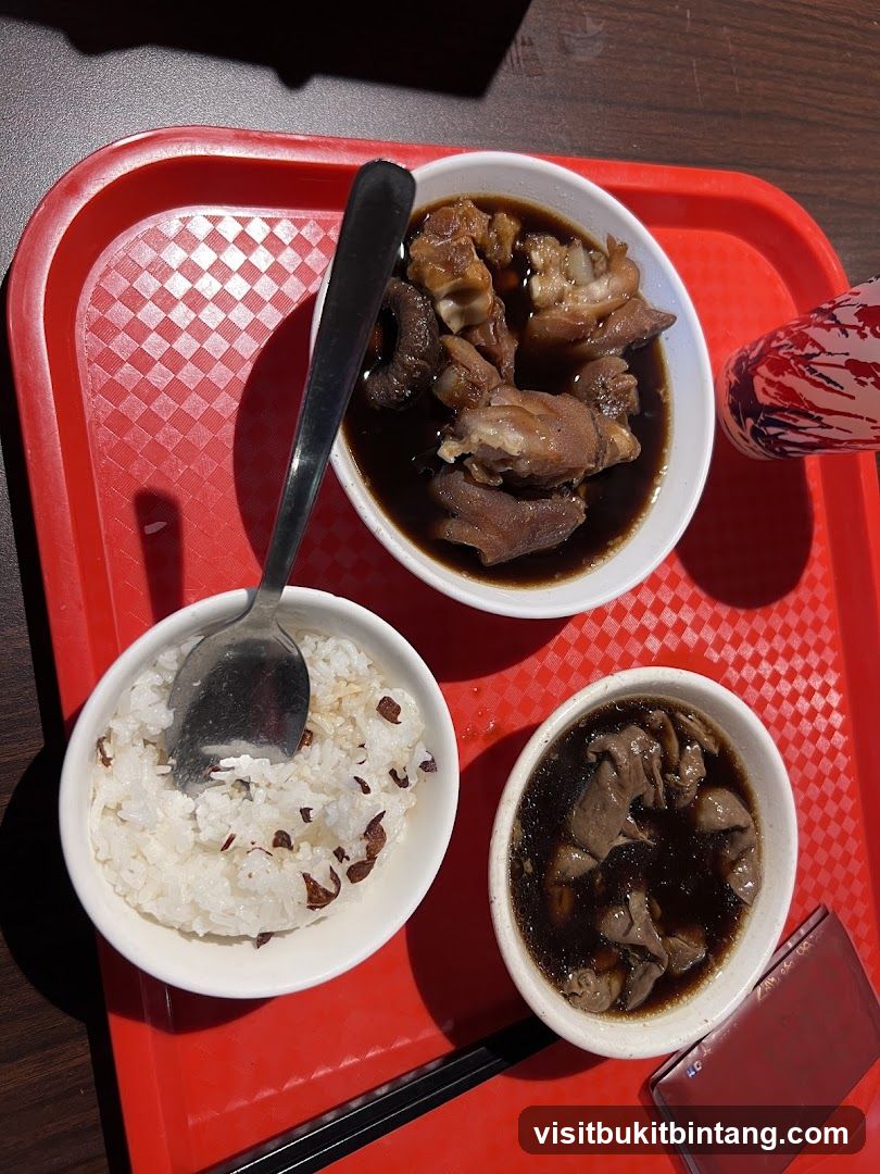 Braised Pork Trotters and Rice