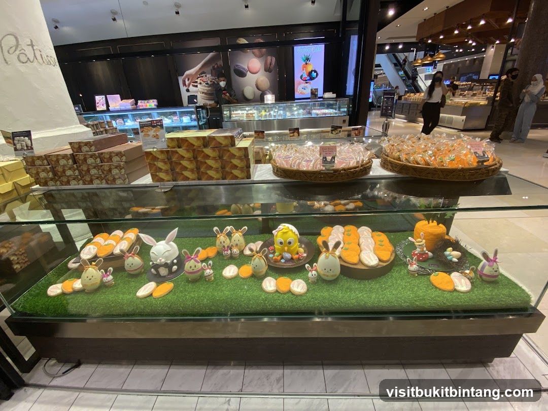 Patisserie Display Case
