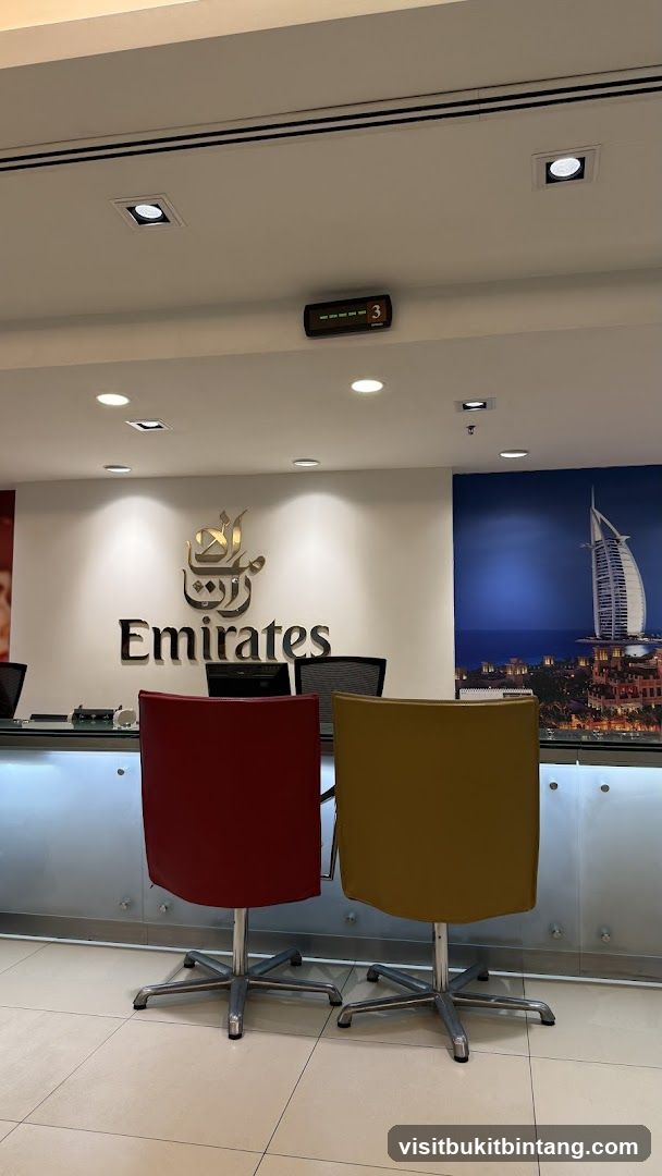 Emirates Airline Counter