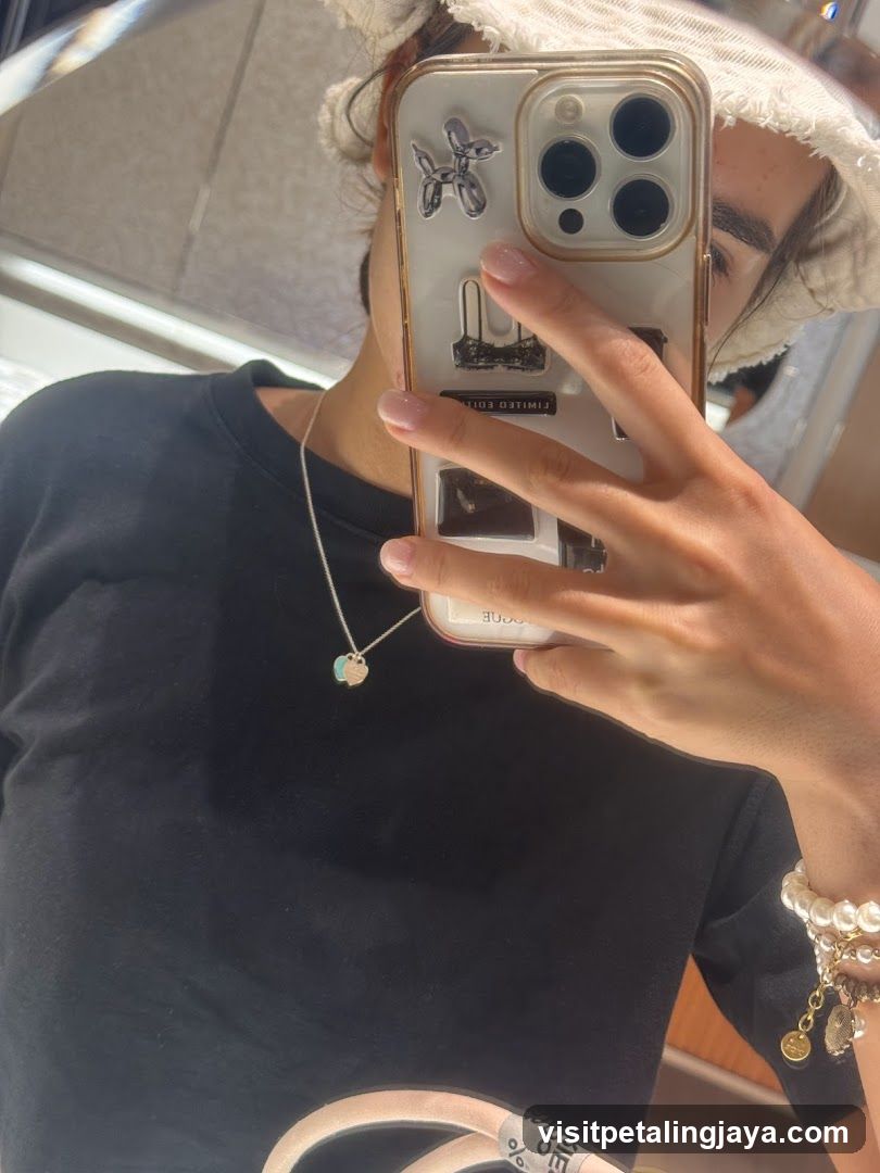 Selfie with Phone Case and Accessories