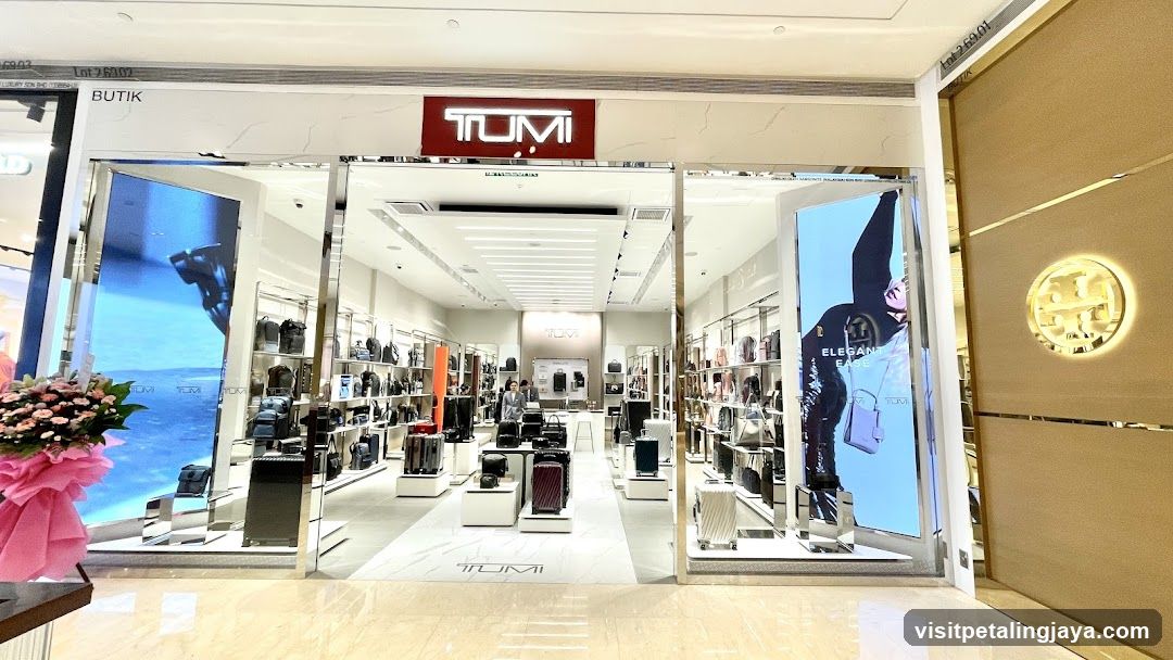 TUMI Pavilion Store