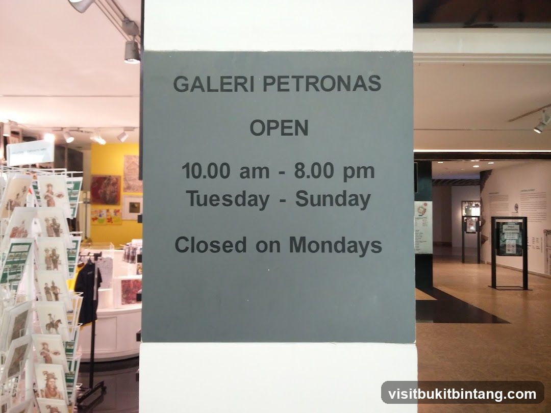 Galeri Petronas Information Sign