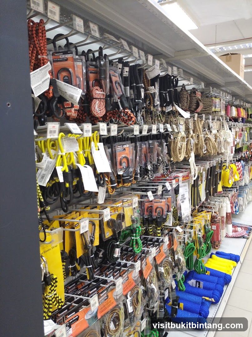 Rope and Bungee Cord Display