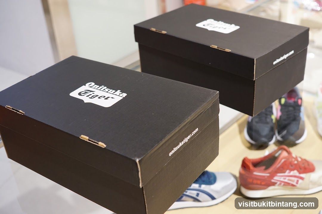 Onitsuka Tiger Shoe Boxes and Shoes