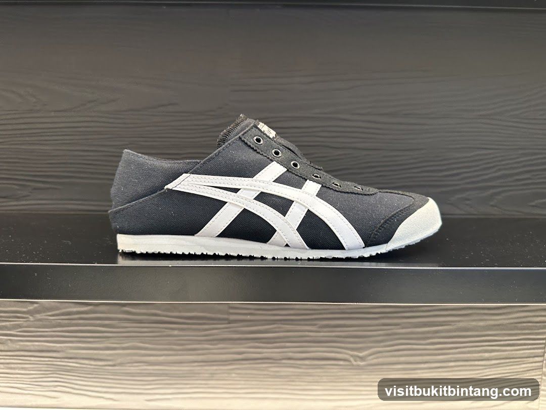 Black and white sneaker