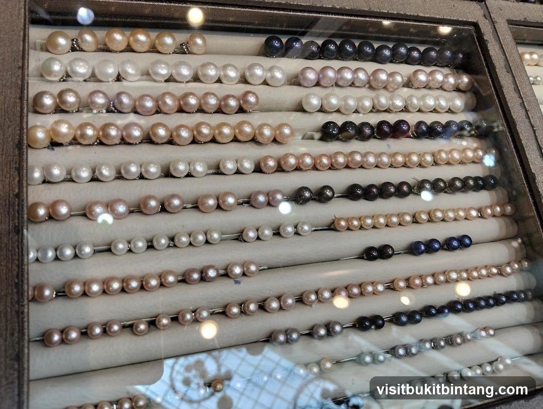 Pearl Earrings Display