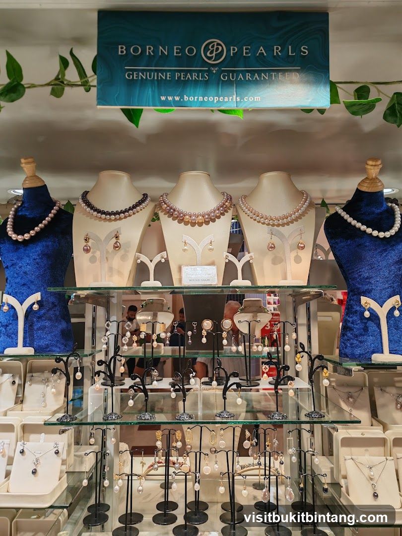 Pearl Jewelry Display