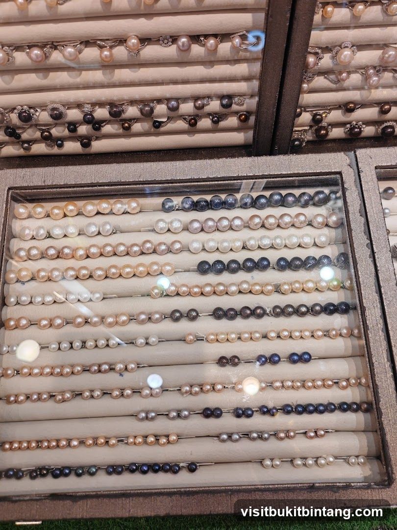 Pearl Jewelry Display