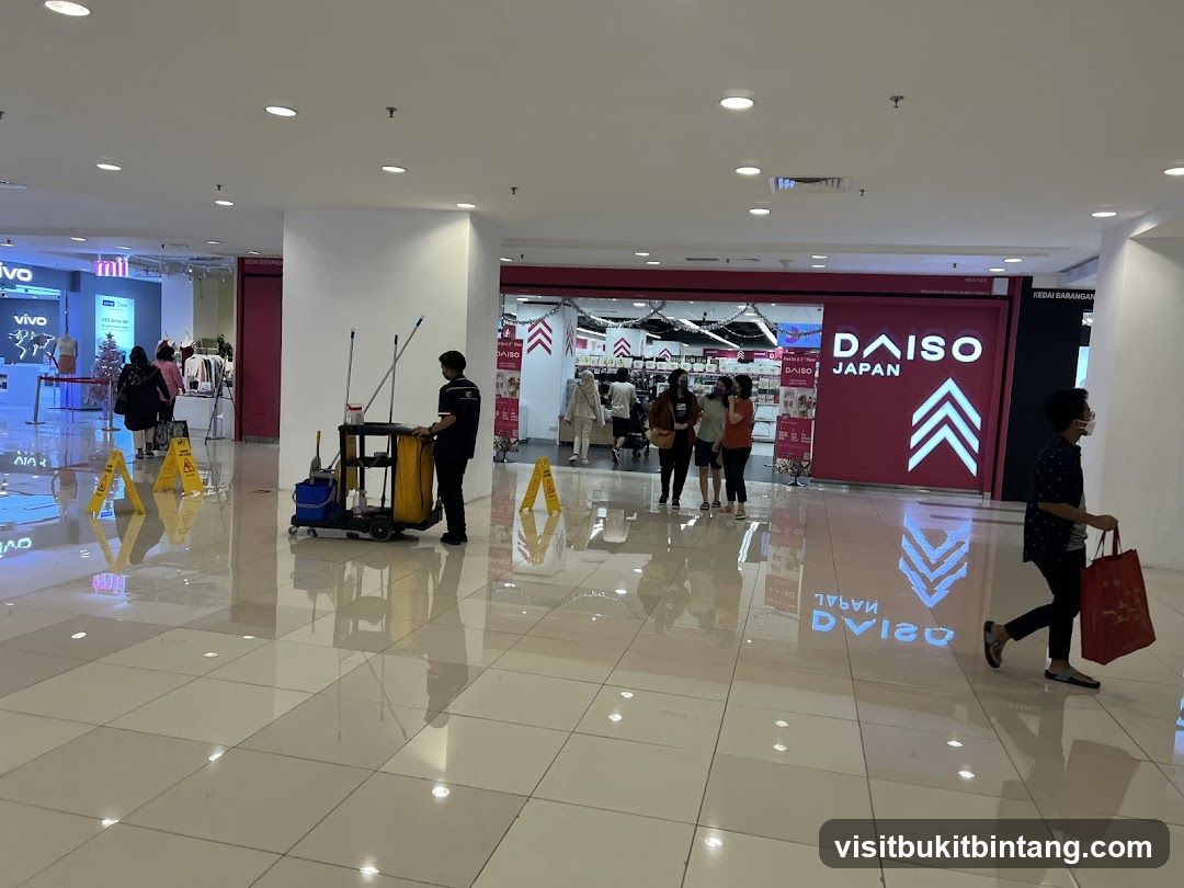 DAISO Gurney Plaza (3rd floor)