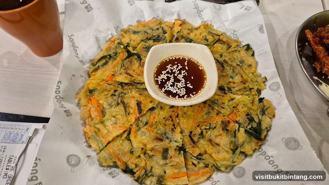 Korean Pancake with Dipping Sauce