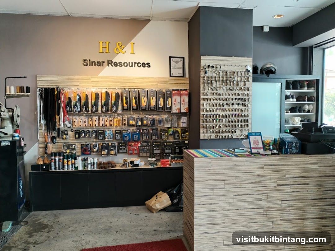 H & I Sinar Resources Store Interior